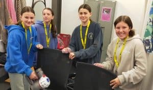 Youth volunteers 300x176 - Youth volunteers get busy around the city